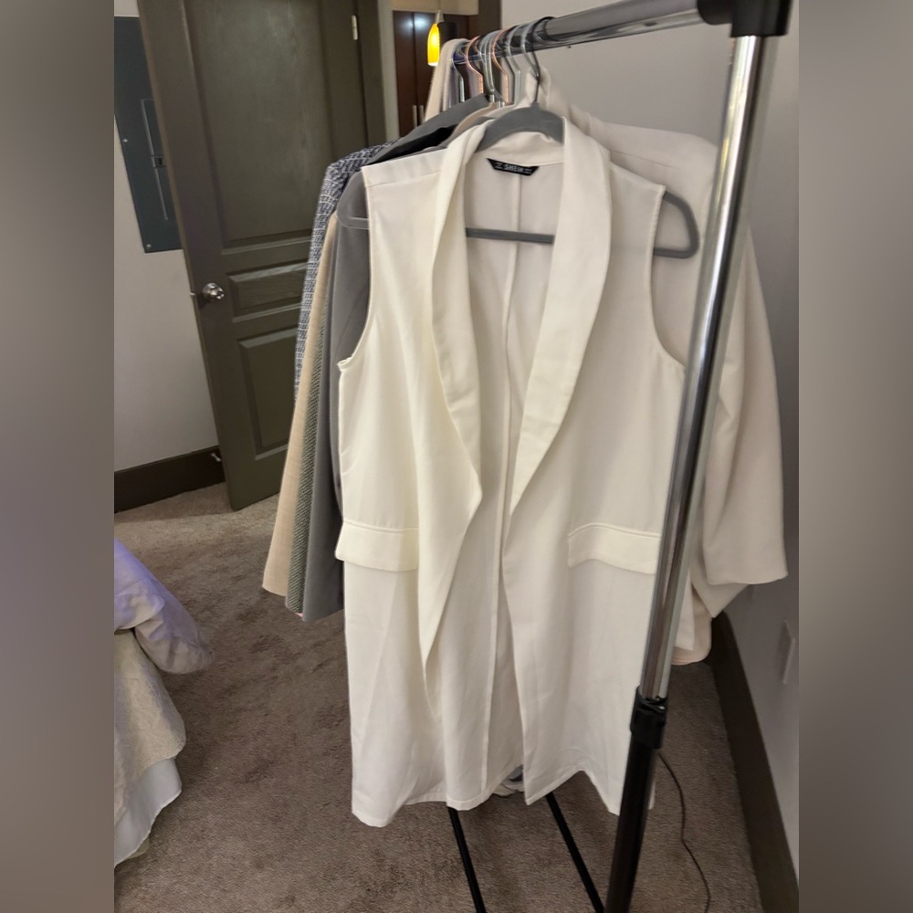 Privé Shawl Collar Longline Vest Blazer
Color: White - Picture 9 of 9